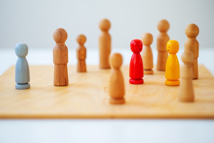 wooden board with wooden peg figures - help